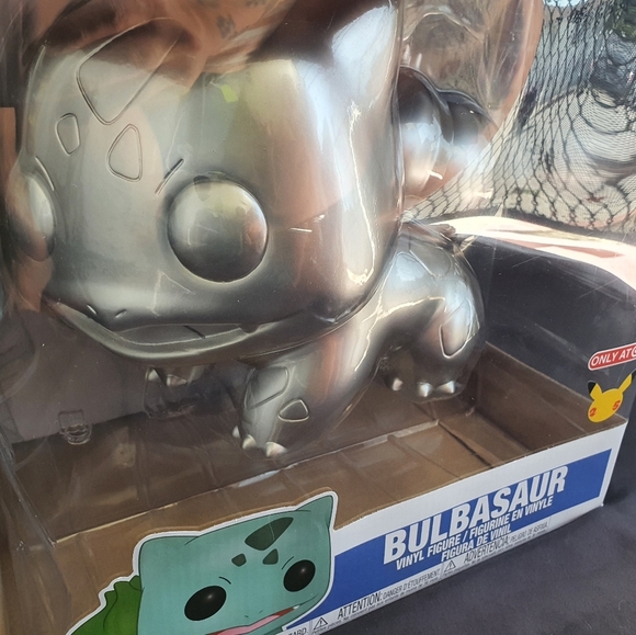 Funko Silver Jumbo Bulbasaur 25th anniversary - Picture 2 of 9